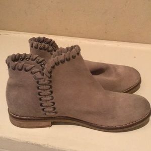 Zara girls bootie size 30 size 12